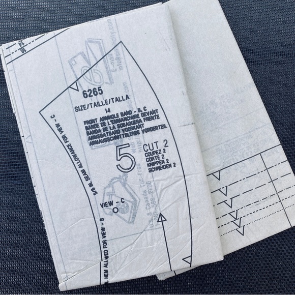 NEW LOOK 6265 athletic wear Sewing Pattern NEW copyright 2003 - Picture 7 of 7